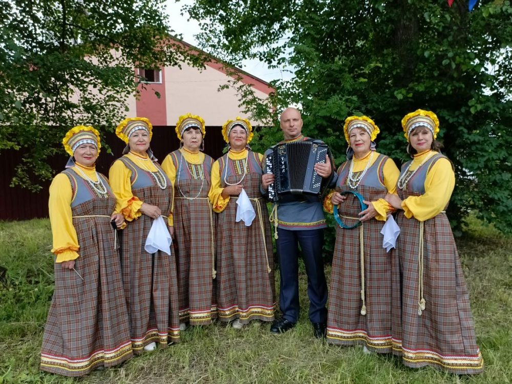 В с. Васильевском Шуйского района ежегодно проходит Троицкая ярмарка.