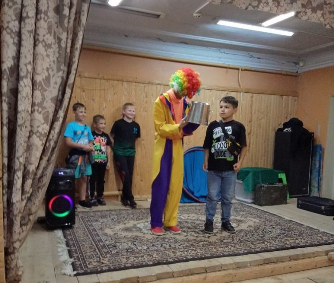 В воскресенье 4 августа в клубе д.Семейкино состоялось цирковое представление артистов из г. Пензы. В воскресенье 4 августа в клубе д.Семейкино состоялось цирковое представление артистов из г. Пензы.