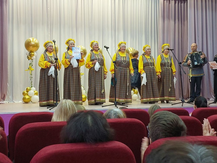 Участие МУК КДЦ Семейкинского сельского поселения в V районном фестивале – конкурсе искусств «Таланты без границ». Участие МУК КДЦ Семейкинского сельского поселения в V районном фестивале – конкурсе искусств «Таланты без границ».